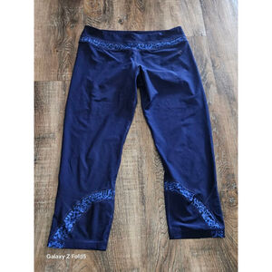 Women's Vogo Athletica Blue Capri Pants Size M